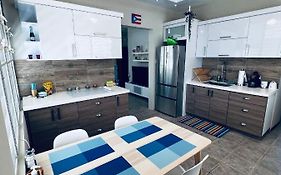 2-Br Modern Oceanfront Apt Steps From Playa Sucia